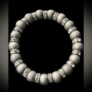 Elegant Women’s Rhinestone and Beaded Bracelet - NWOT